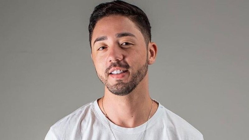 Após sofrer bullying na web, Rico Melquiades entra em depressão