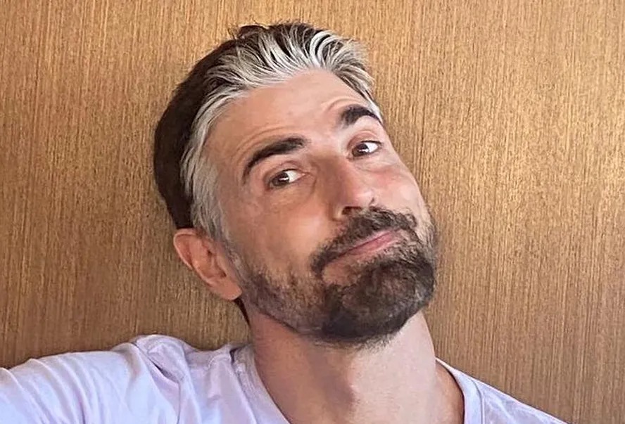 Reynaldo Gianecchini faz apelo após fãs enviarem nudes a ele: “Adoro”