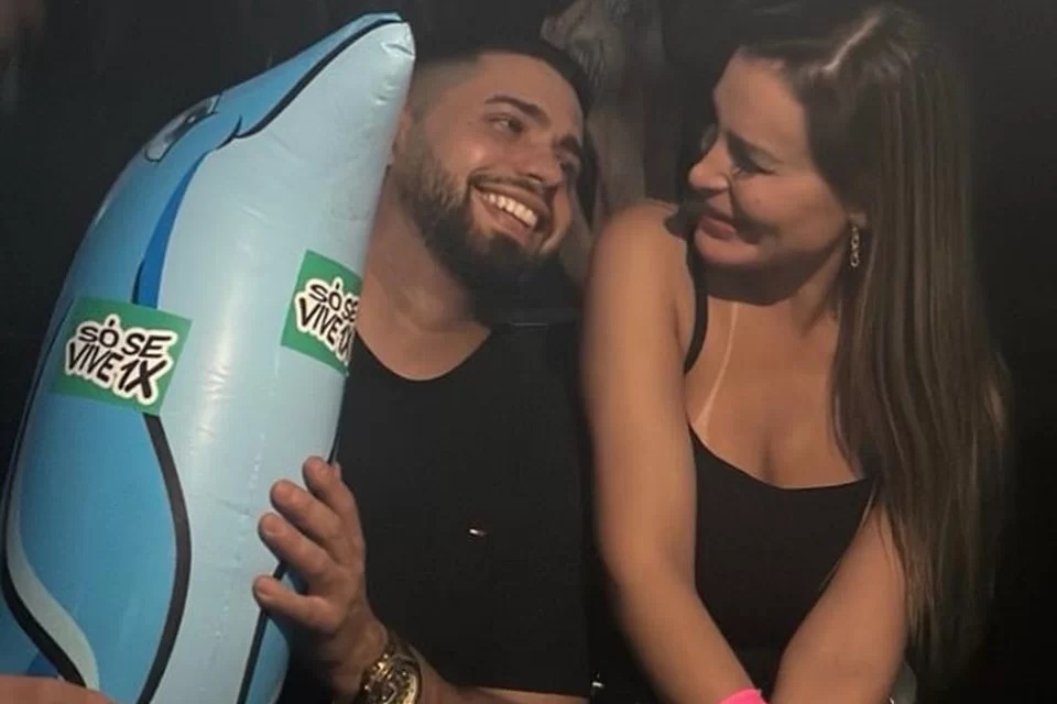 Andressa Urach anuncia fim de namoro, após um mês de relacionamento