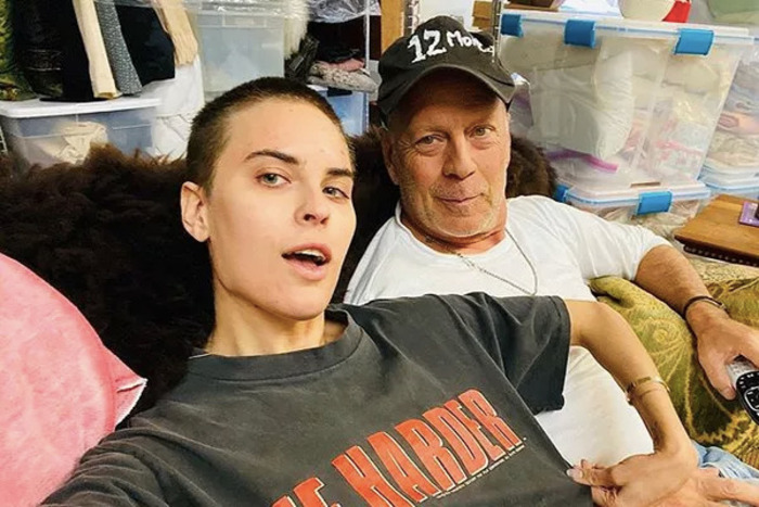 Filha de Bruce Willis atualiza estado de saúde do ator, que sofre de demência