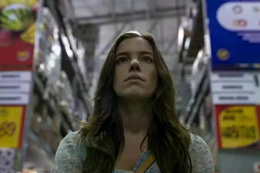 Alice Wegmann revela consequência de gravar cenas de abuso sexual: “Acordava cheia de dores”
