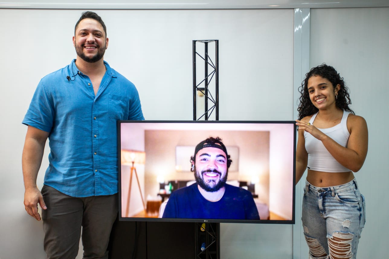 Produtora musical, Bia Song, compartilha visão sobre Iza: “Ela é mais influencer”