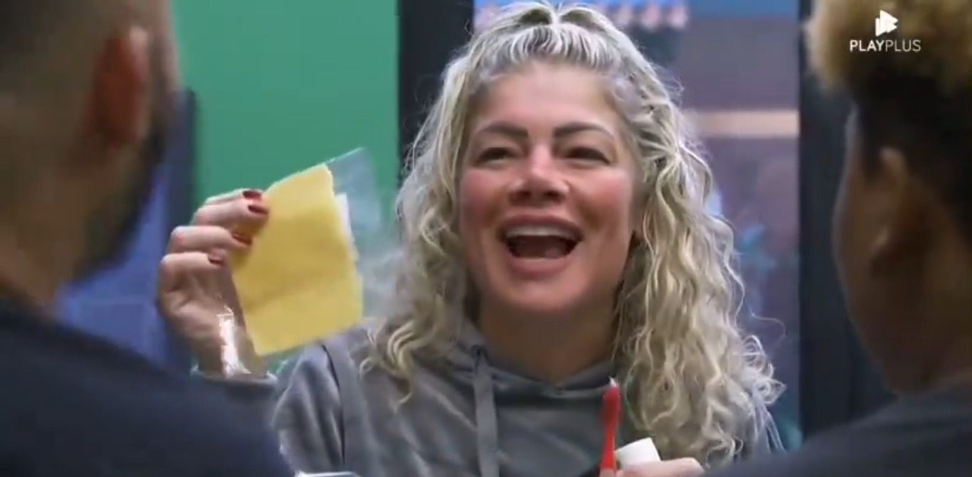 “A Grande Conquista 2”: Produção envia uma fatia de queijo para 20 pessoas e é criticada