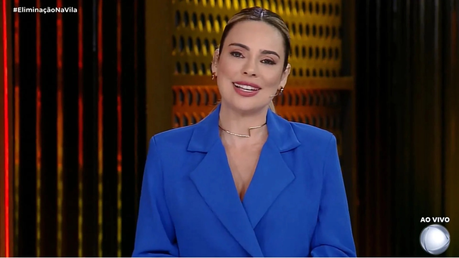 Rachel Sheherazade manda suposta indireta ao SBT durante o “A Grande Conquista 2”