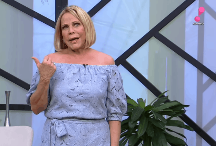 Claudete Troiano abandona programa às pressas após passar mal, ao vivo