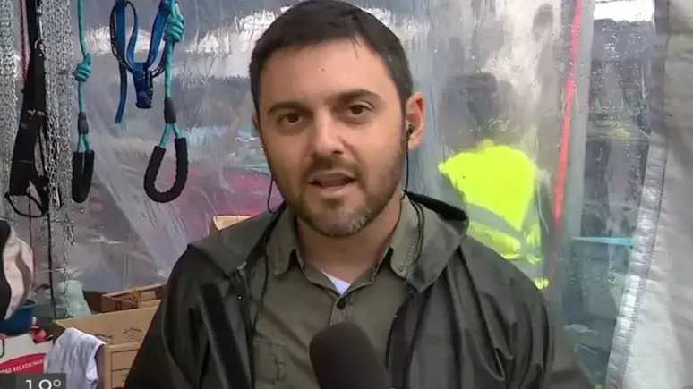 Repórter da TV Globo cancela transmissão ao vivo após ser atacado no Rio Grande do Sul