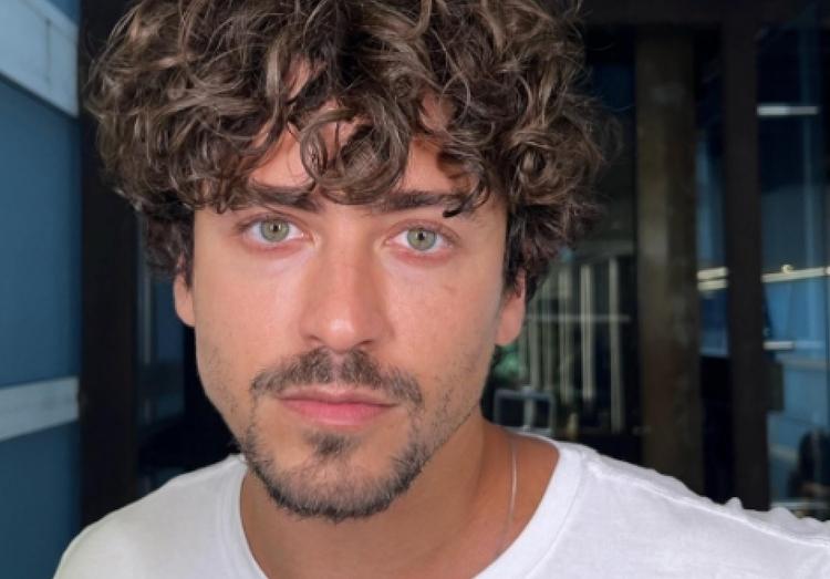 Garoto de programa acusa Jesuíta Barbosa de calote