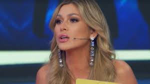 Lívia Andrade é criticada após gerar climão por causa de comentário