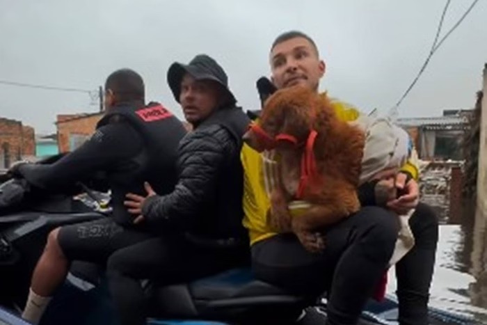 Barco de MC Gui afunda em enchente no Rio Grande do Sul