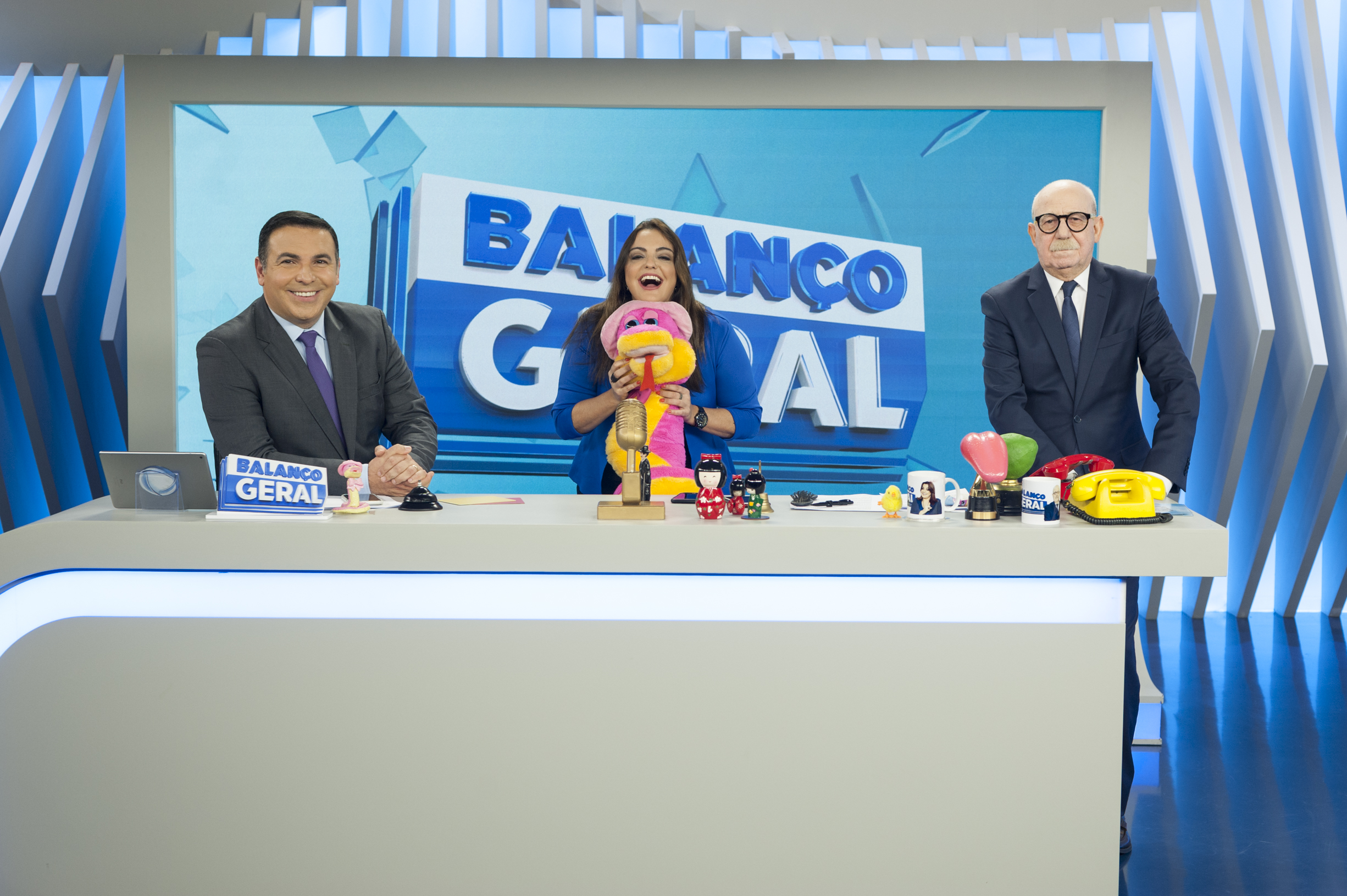 “A Hora da Venenosa” bate recorde do ano no feriado com quase o triplo de audiência do SBT