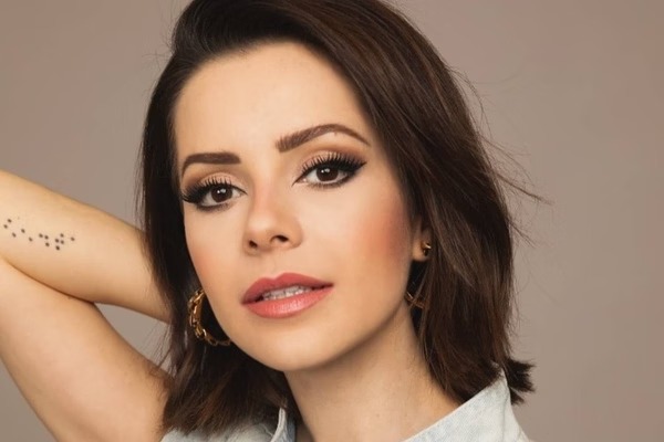 Sandy anuncia pausa na carreira
