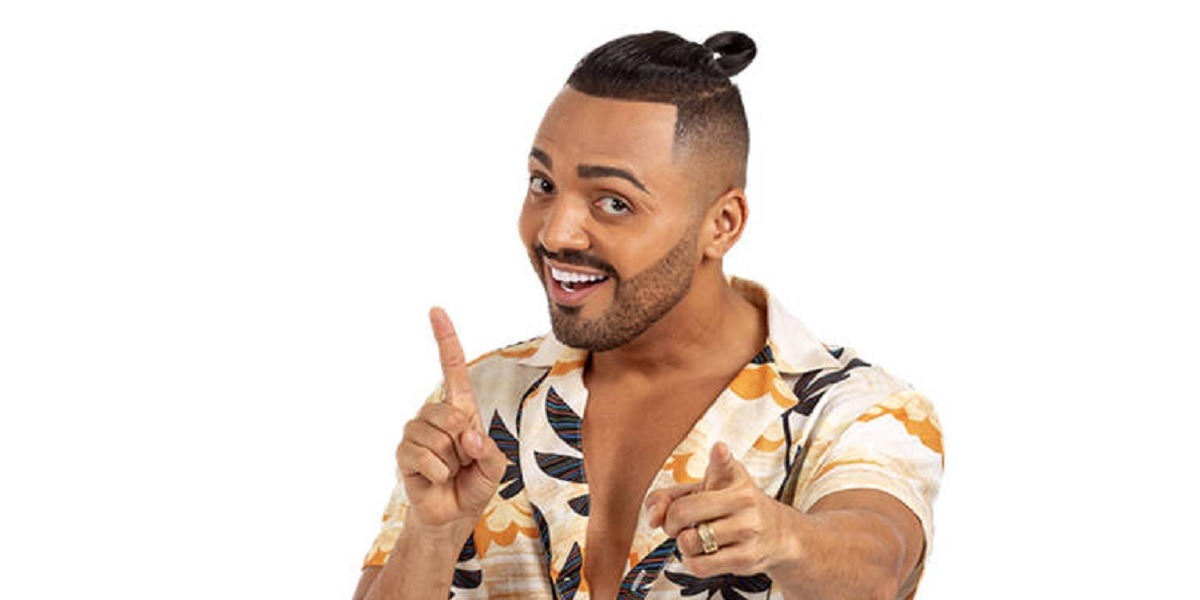 Justiça condena Tirullipa por abaixar sunga de influencer