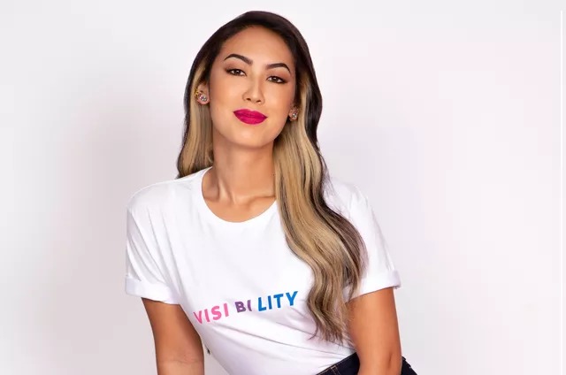 Ana Hikari se irrita com funcionário ao ser chamada de “japonesa”