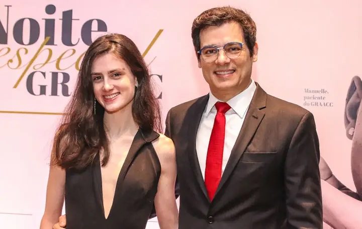 Laura Portiolli estreia programa no SBT