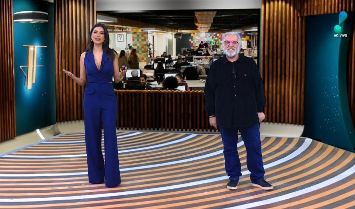 Veja como foi a estreia de Leão Lobo no “TV Fama”