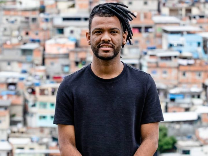 Rene Silva estreia programa na TV Globo