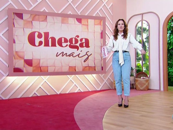 Após 9 meses, SBT decreta o fim do “Chega Mais”