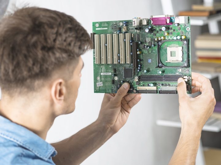 Indústria eletrônica: componentes SMD podem ser utilizados em smartphones a equipamentos médicos
