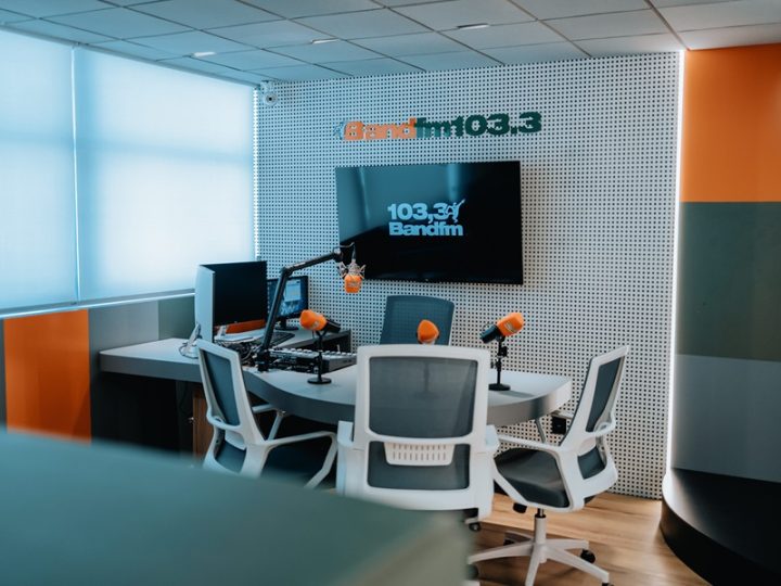 Band FM inaugura nova sede em Goiânia