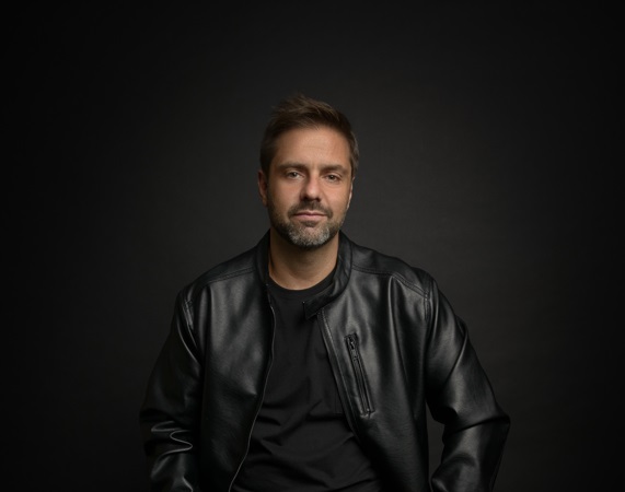 Fábio Rabin apresenta “Ladeira Abaixo” em Goiânia e Anápolis