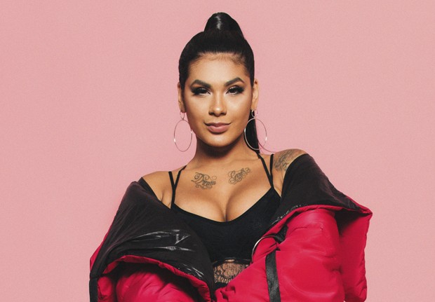 Pocah agita o TVZ com hits e anuncia nova edição do “Arraiá da Pocah”