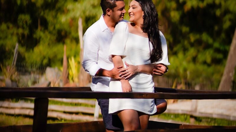 Jornalistas Andressa Vasconcelos e Leo Roque realizam ensaio pré-wedding com Wesley Gonzaga