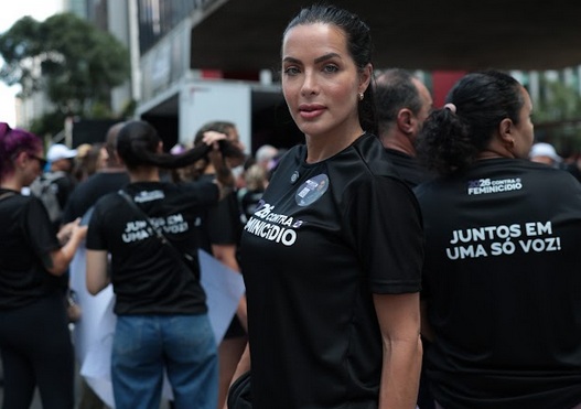 A Carla Prata que existe além do Carnaval