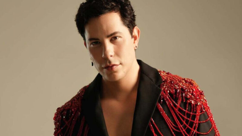 Após ingressos esgotados, Christian Chávez anuncia show extra em São Paulo