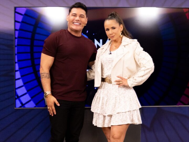 Empresária e influencer Adriana Azevedo participa ao vivo do programa “Na Ponta da Língua”, na PUC TV Goiás