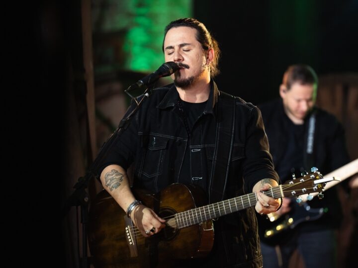 Dino Fonseca confirma turnê “Barzim de Rock” e projeta R$ 10 milhões em 2026