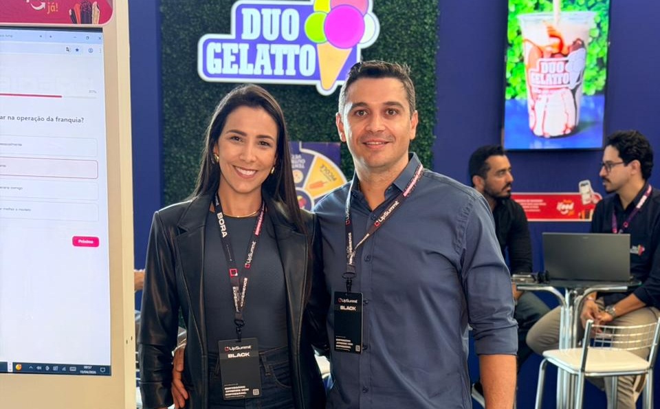 Empresários Rafael Borges e Rafaela Bernardes marcam presença no UP Summit