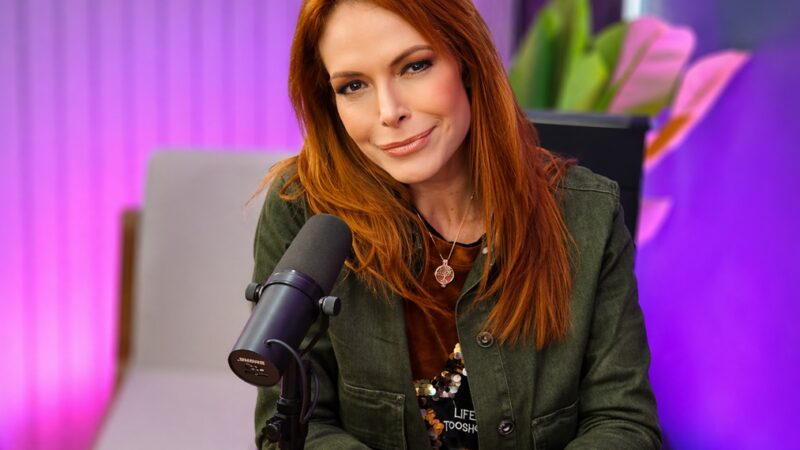 RedeTV! contrata Babi Xavier para apresentar novo reality show