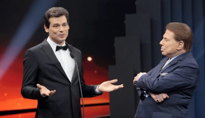 Celso Portiolli mostra o último áudio que recebeu de Silvio Santos no WhatsApp