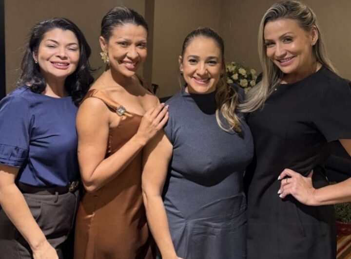 Juliana Gomide promove reunião de beleza da Mary Kay em Goiânia