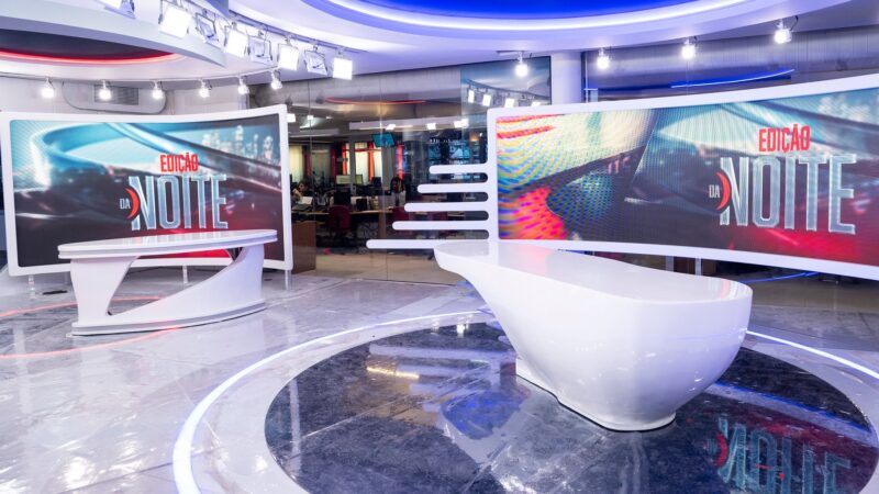 BandNews TV estreia nova programação e estúdio com tecnologia de ponta