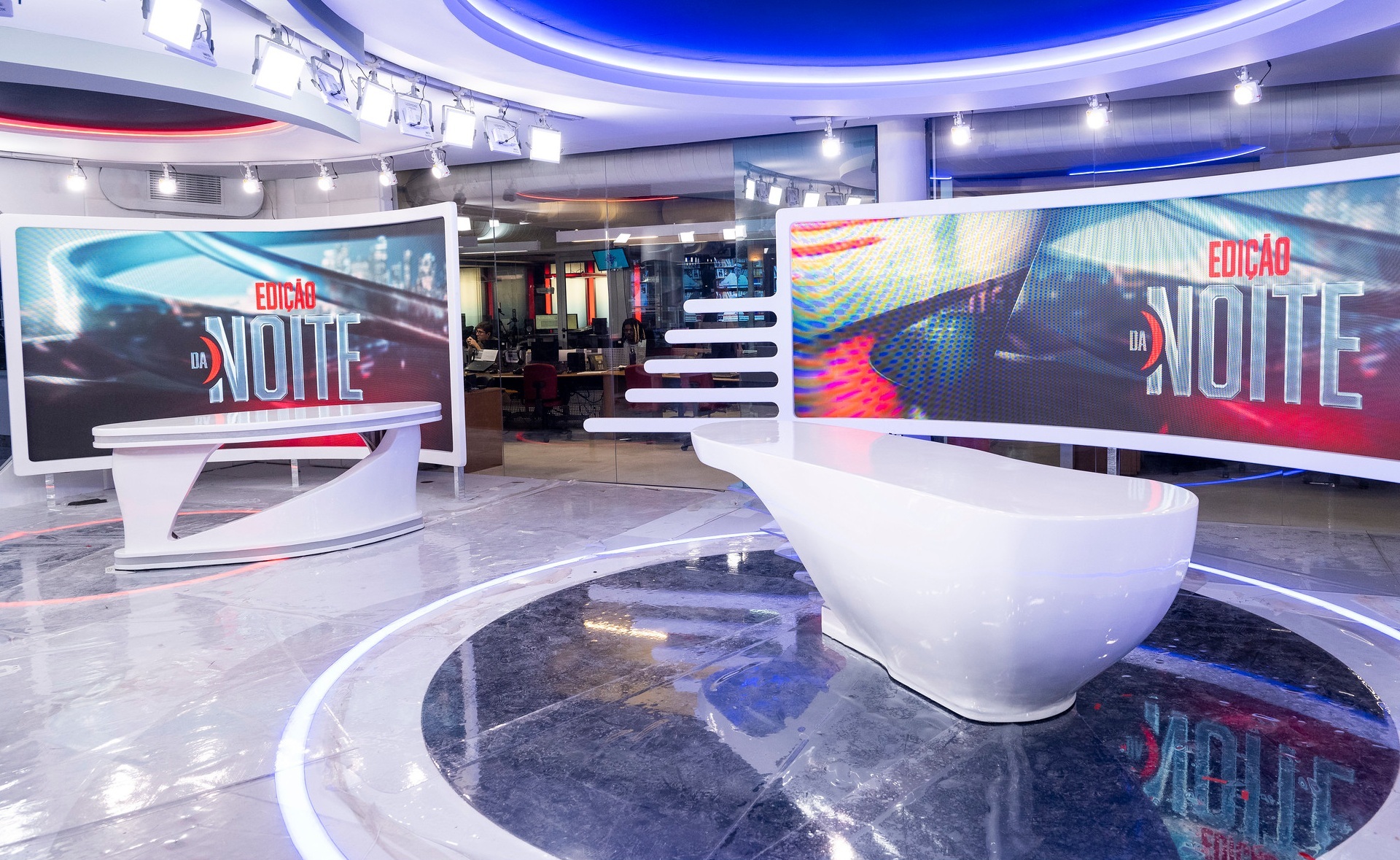 BandNews TV estreia nova programação e estúdio com tecnologia de ponta