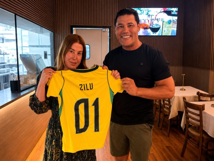 Gui Artístico encontra Zilu Camargo nos Estados Unidos para torcida especial pela Seleção Brasileira