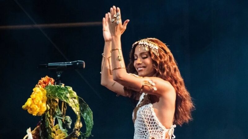 Anitta chega a 182 países com EQUILIBRIVM
