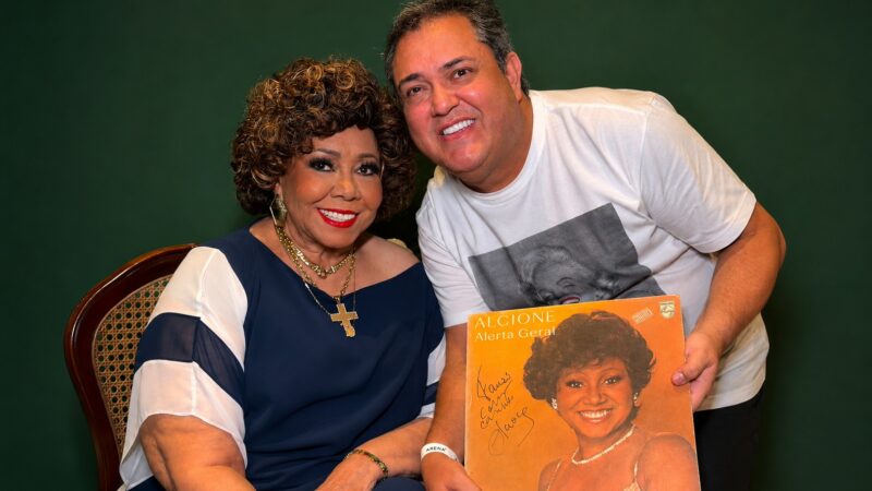 Alcione encanta Goiânia com espetáculo marcante na Arena Multiplace