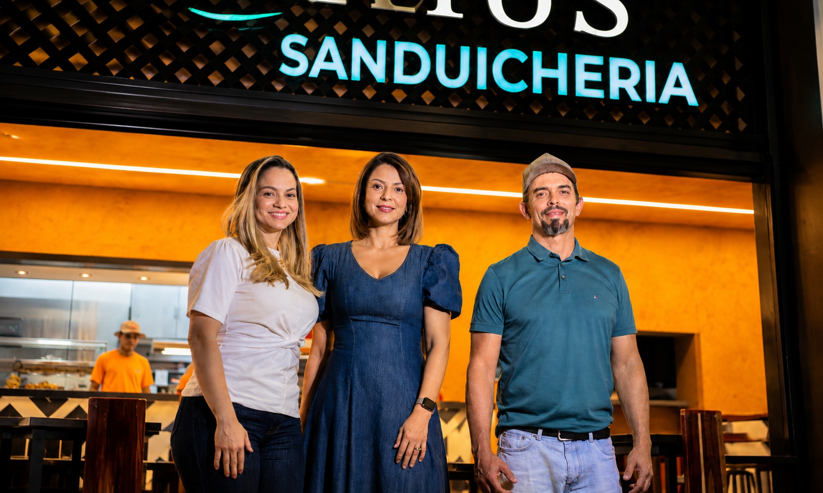 Imprensa conhece a Aquarius Sanduicheria e aprova novidades do cardápio