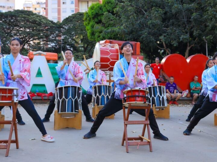 Ação de divulgação do “BON ODORI” acontece na Praça do Sol, em Goiânia