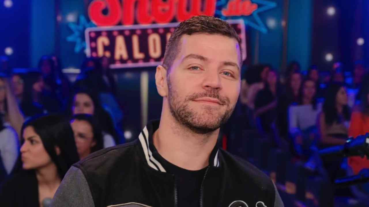 Victor Sarro comemora nova fase do “Comédia SBT” aos domingos