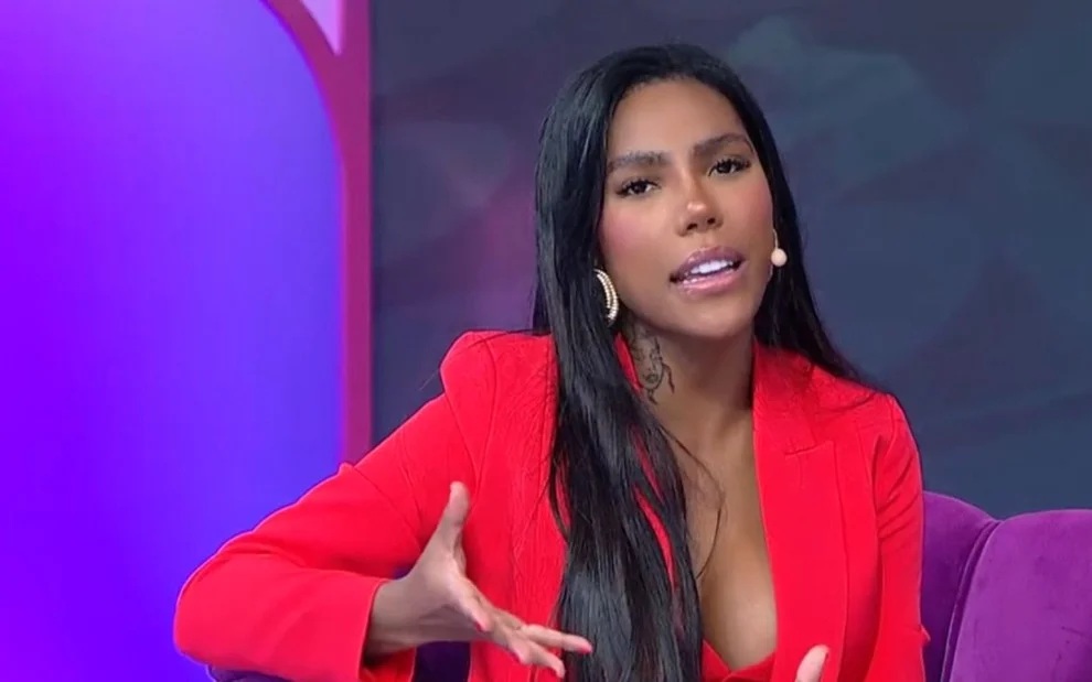 Carol Lekker deixa o SBT e acerta retorno à Record com salário três vezes maior