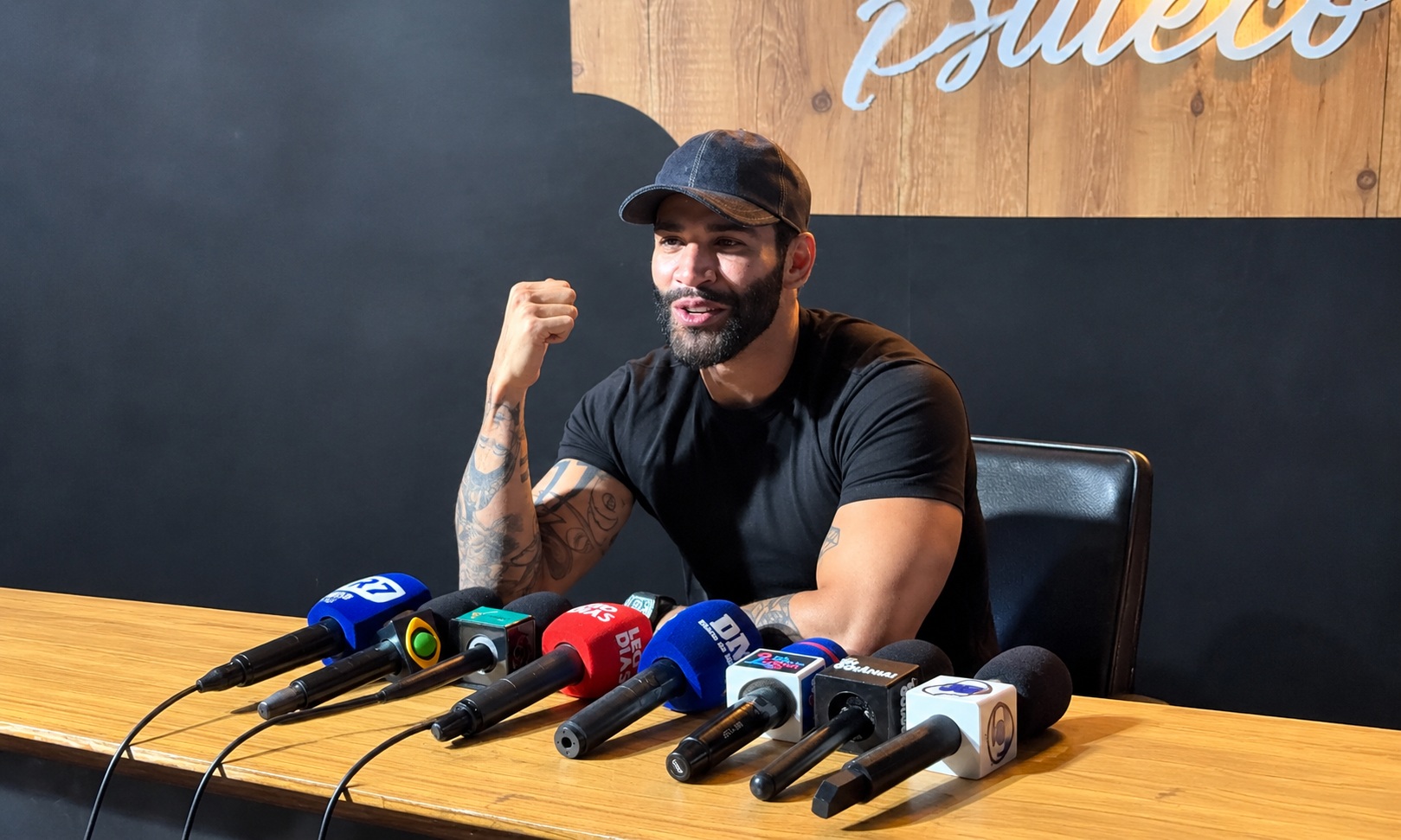 Gusttavo Lima revela a Gui Artístico o maior desafio de viver 20 anos na estrada