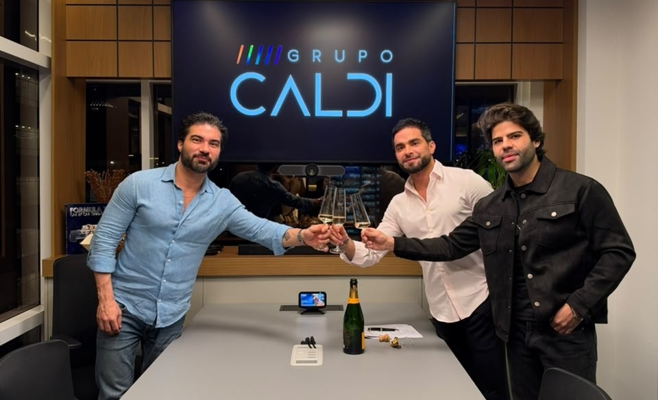 Phelipe Soares entra para o time de artistas do Grupo Caldi