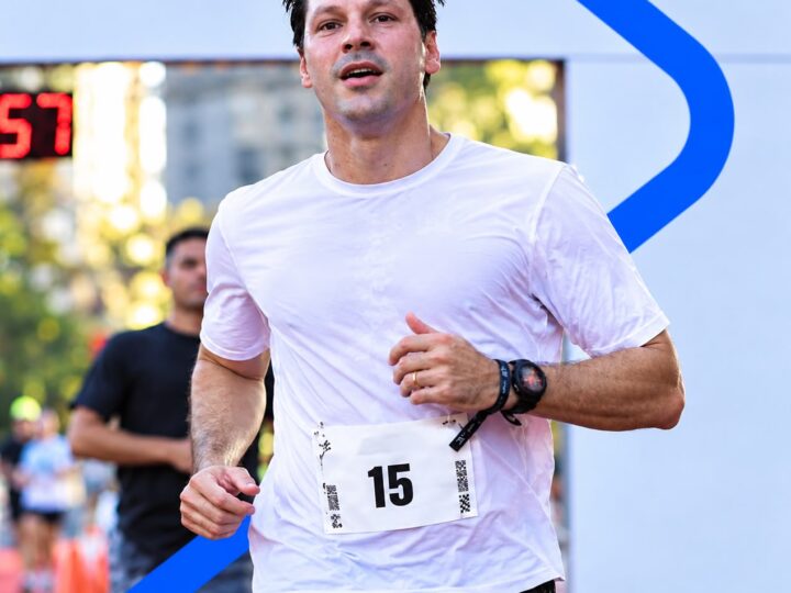 Daniel Vilela participa de corrida de rua organizada por apoiadores e reforça ligação com o esporte