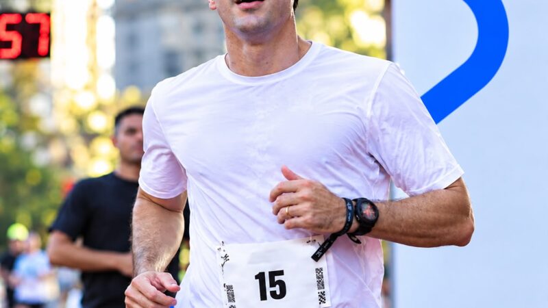 Daniel Vilela participa de corrida de rua organizada por apoiadores e reforça ligação com o esporte