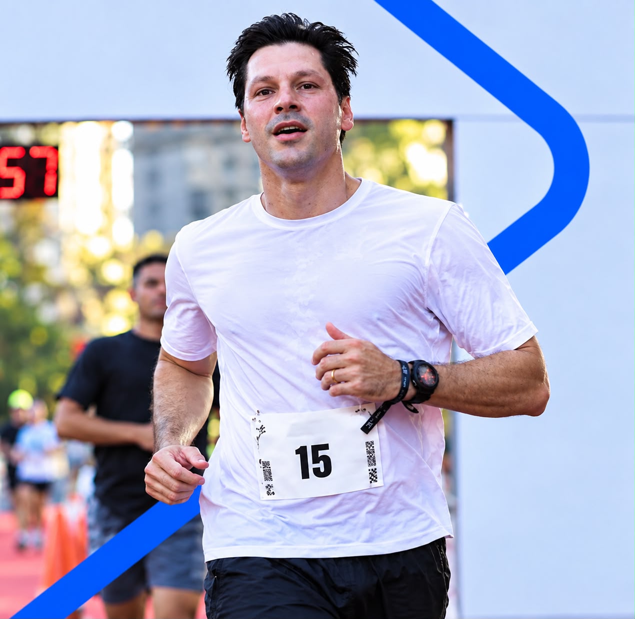 Daniel Vilela participa de corrida de rua organizada por apoiadores e reforça ligação com o esporte