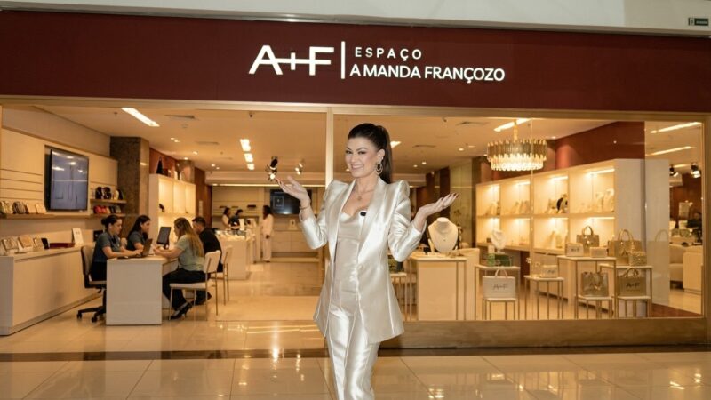Amanda Françozo inaugura espaço com loja física,mentorias e estúdio de conteúdo