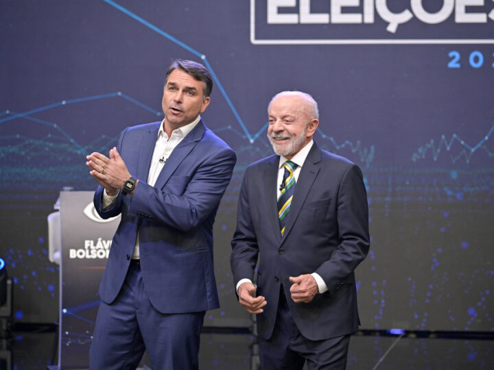 Debate na Band entre Flávio Bolsonaro e Lula bate recorde de 20 anos e conquista liderança na TV aberta